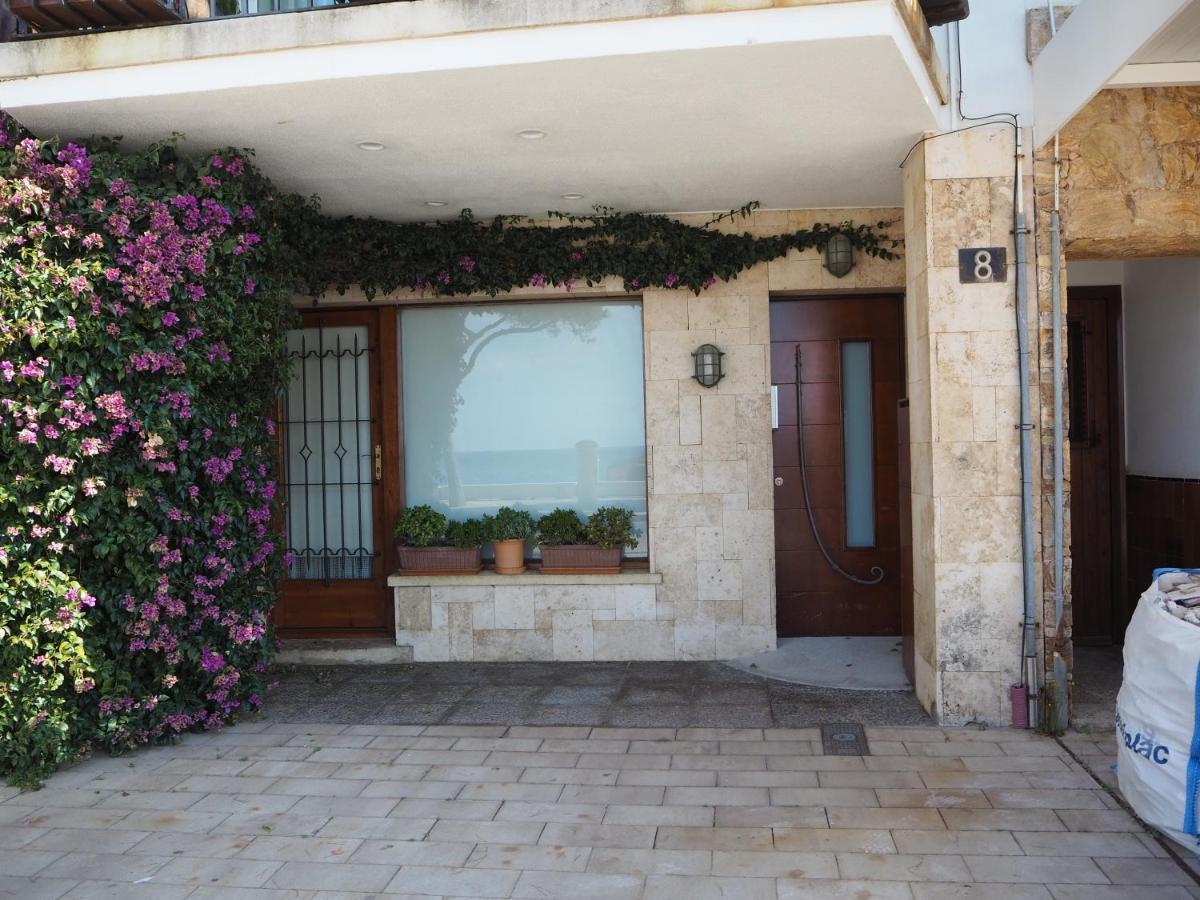 Апартаменты Apartament Modern A Llafranc, Davant La Platja Экстерьер фото
